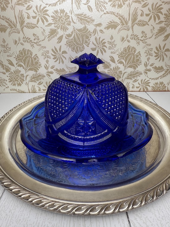 Vintage Cobalt Blue Pressed Glass Butter Dish – Lidded Dome Mid-Century Elegance