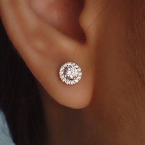 Boucles d&#39;oreilles halo de diamants ronds, boucles d&#39;oreilles rondes brillantes en or vermeil 18 carats, boucles d&#39;oreilles pour femmes, boucles d&#39;oreilles diamant, boucle d&#39;oreille de tous les jours, cadeau de demoiselle d&#39;honneur