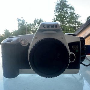 Canon EOS 500N 35mm SLR Film Camera