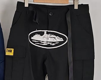 Pantaloncini cargo Guerrilla Corteiz in bianco e nero