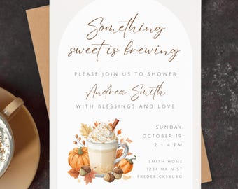 Er is iets zoets aan het brouwen baby showeruitnodiging | Herfst Pumpkin Spice Latte-sjabloon voor babyshower | Bewerkbare digitale herfstdownloaduitnodiging