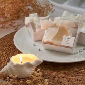 Personalized Wedding  Mussel Candle Favors for Guest in  Bulk-Handmade Ocean Theme Conch Candle Favors for Beach Wedding Guests