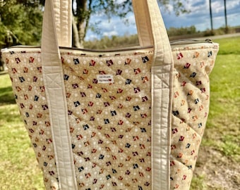 Floral Cotton Tote Bag with Zipper, Handmade Everyday Bag. Inside zipper and slip pockets.