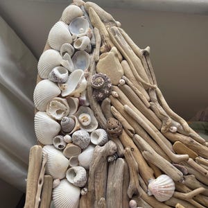 Driftwood Family Whale Wall Art-Handmade Seashell Ocean Decor-Coastal Beach House Wall Hanging-Driftwood Marine Art for Beach Home Decor image 19