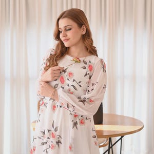 Floral Maxi Dress: Elegant Long Sleeve Pink Rose Print - Silk & Saffron
