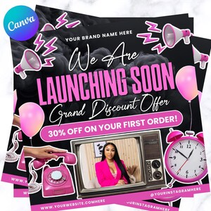 Op de afbeelding: Een promotieflyer met een zwarte achtergrond en roze accenten. De tekst "We Are Launching Soon" is prominent aanwezig, samen met "30% OFF ON YOUR FIRST ORDER!". Bevat afbeeldingen van een retro tv, een roze telefoon, een klok en een vrouw in een roze blazer.