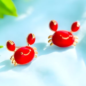Crab Stud Earrings, 925 Silver, Nature Inspired Jewellery, Seaside Crab Studs, Cute Summer Gift for Her, Animal Style Earring, Red Crab Gift
