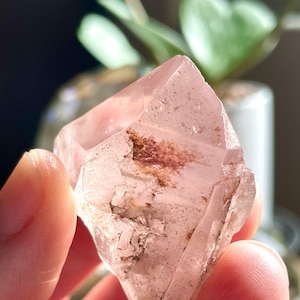 Pink Lithium Quartz Crystal Natural Heart Chakra Healing Stone