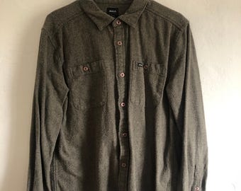 Men&#39;s Button Shirt - RVCA - large - heavy duty - excellent condition - Dark Green / Grey