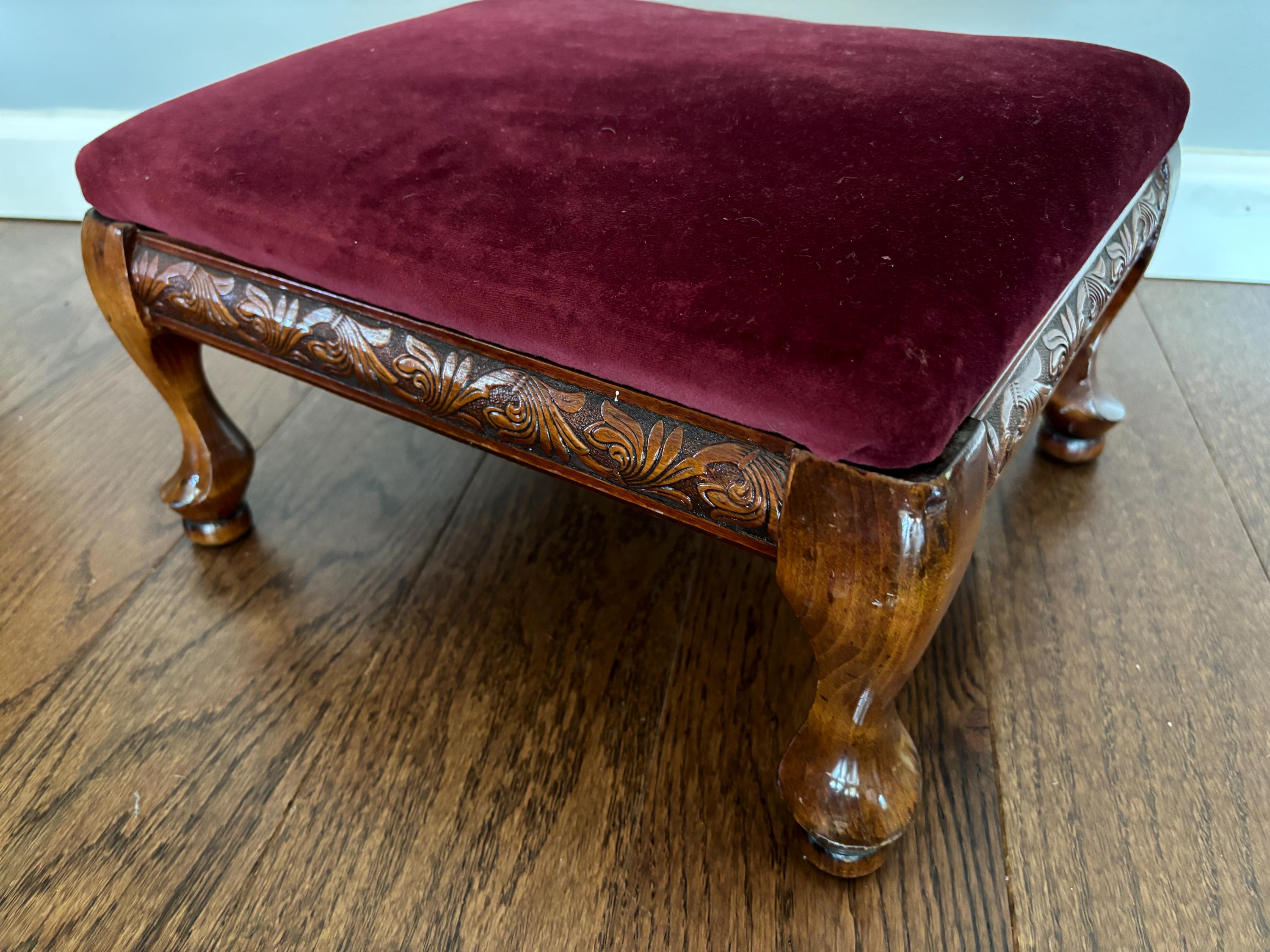 アンティーク雑貨 Lovely Footstool. Lovely Small Rectangular Footrest French Louis XV Carved