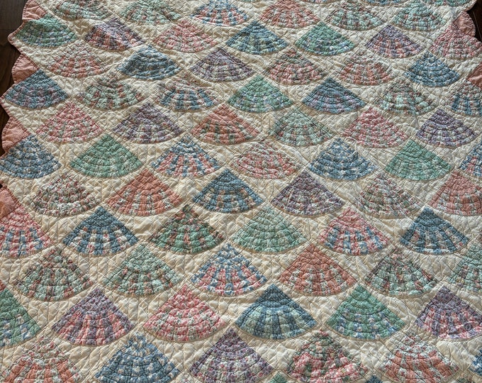 Vintage Arch Quilts Hawthorne, New York Fan Style, Pastel Colors