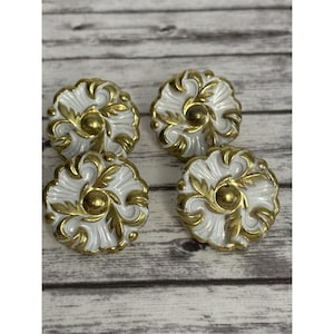 Set Of (4) Vintage 1960s Brass Painted Floral Drawer Pulls Mid Century Modern