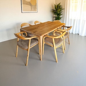 Solid Wood Dining Table Rustic Farmhouse Kitchen Furniture Heavy Duty Custom Wood Table for Dining Room