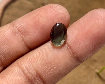 Cabochão de turmalina verde natural genuína, tamanho da pedra preciosa 7x10x2 mm, 1,50 quilates