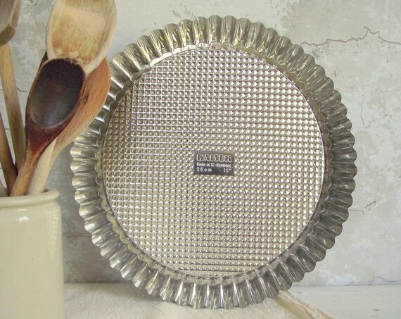 Fluted Fruit Flan Baking Pan by Kaiser of West Germany Classic