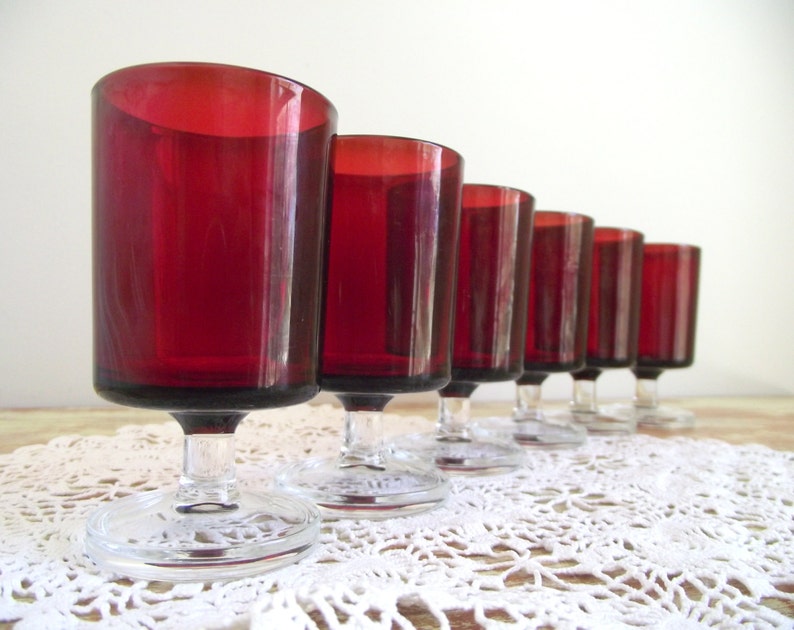 Red Luminarc Aperitif Glasses , Set of 6 Vintage Ruby Glasses by Verrerie D'Arques France , Red French Stemware Holiday Table Decor image 6