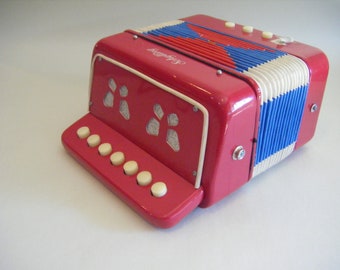 schylling accordion vintage