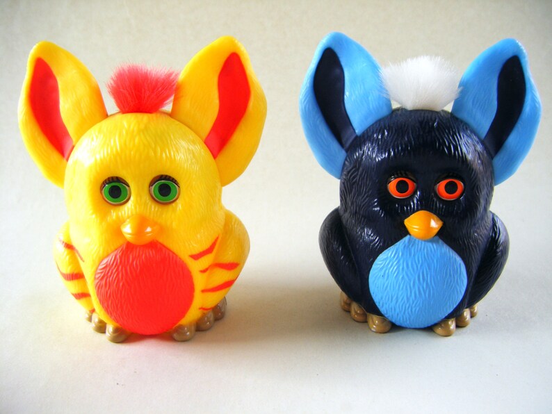 Vintage Burger King Furby Set of 4 Toys Fast Food Cake