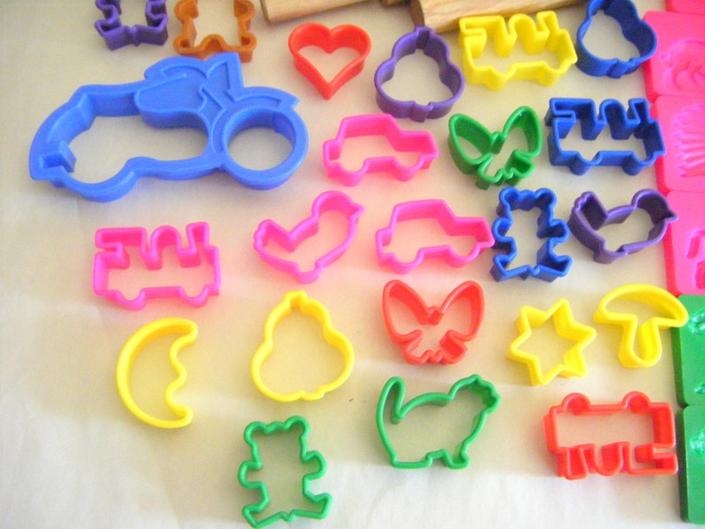 Vintage Playdough Super Play Set Bright Colors Collectible image 5