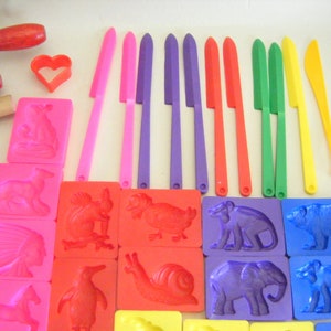 Vintage Playdough Super Play Set Bright Colors Collectible image 3