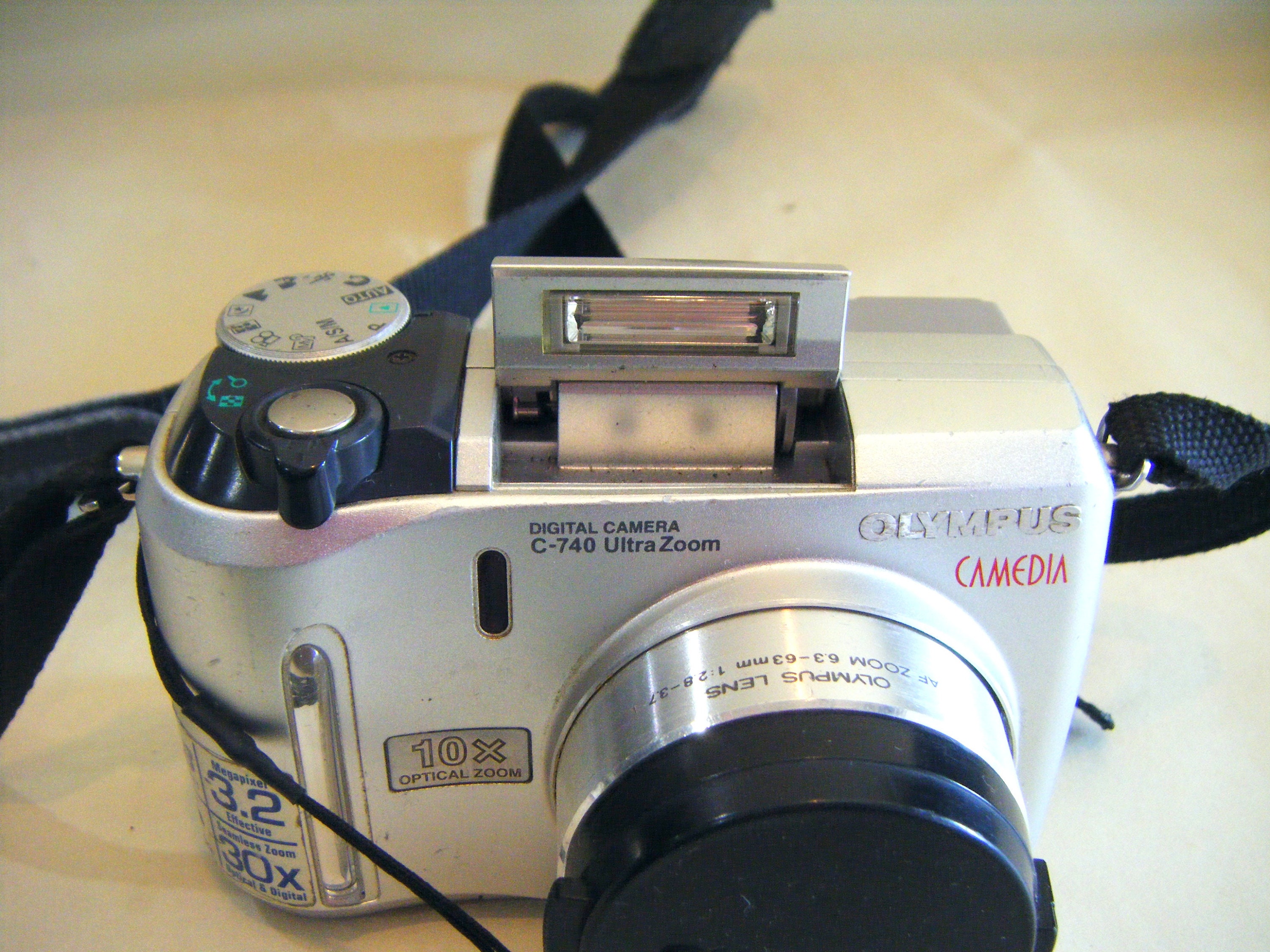 Olympus CAMEDIA C-740 Ultra Zoom Digital Camera Photography