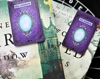 Marcador de Página Magnético Mirror Card | Acessório de Página Inspirado em One Dark Window
