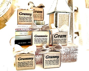 Grammy Sign , Grammie Gift , Mini Wood Block , Shelf Sitter , Pesonalize , Nana Gigi Meme Mama Mamaw Memaw Mimi Etc ,