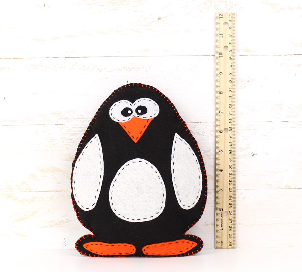 Mr Penguin - Stuffed animal sewing pattern - Akamatra