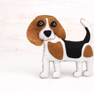 Beagle Sewing Pattern, Dog Hand Sewing Pattern, Sew a Felt Beagle ...