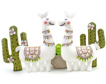Llama and Cactus Sewing Pattern, Embroidered Felt Cactus Llama Hand Sewing Patterns, Hand Embroidery Pattern, Alpaca, Cacti, PDF SVG DFX