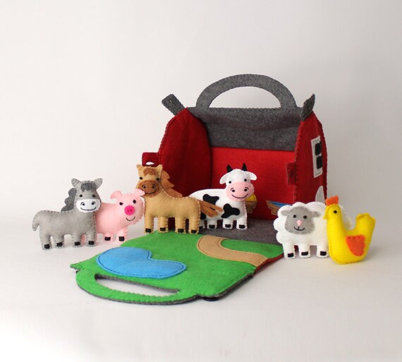 barn with farm animals toy