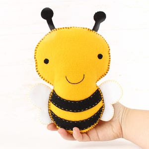 Bumblebee Sewing Pattern: Stuffed Felt Bee Plushie (PDF SVG DFX) - Etsy