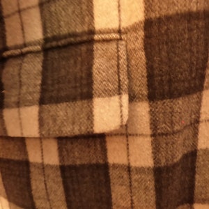 Beautiful, Warm Plaid Wool Jacket, Lined . Women's Medium . In Perfect Shape Very Comfy Covers the hips. image 5