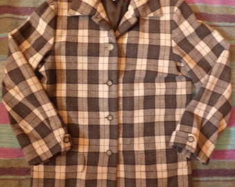 Beautiful, Warm Plaid Wool Jacket, Lined . Women's Medium . In Perfect Shape!  Very Comfy! Covers the hips.