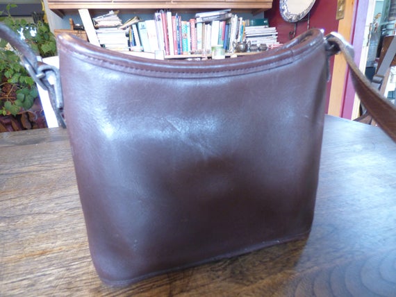 Small, Vintage, Coach Purse . Dark Brown . - image 3