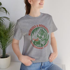 Koszulka Mudbugs & Rougarou | Koszulka z motywem gotowanych raków Cajun | Prezent w stylu Louisiana Bayou Folklore zdjęcie 3