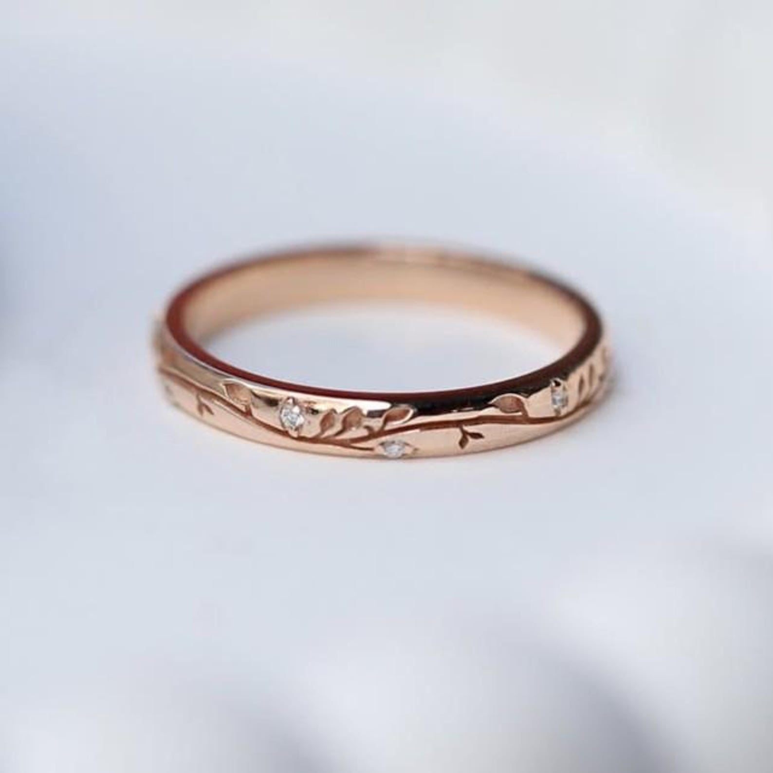 Interesting 14k Gold Wedding Band Womens Images