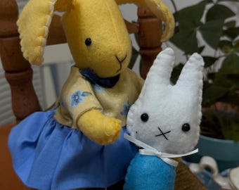 Lapin avec poupée et panier de lit, sac de couchage et oreiller || Tout fait main