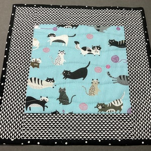 Cat Print Mug Rug, Quilted Snack Mat, Blue Candle Mat