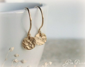 Dainty Gold Disc Earrings - 14k Gold Filled Tiny Hammered Earrings - Modern Handmade Gold Coin Earrings - Delicate Drop Dangle Gold Earrings