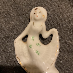 2-1/2” vintage porcelain figure made in occupied Japan