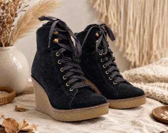 UGG Black Suede Wedge Boots Lace Up Platform Y2K Indie Sleaze Boho 70s Festival Grunge Ankle Boots