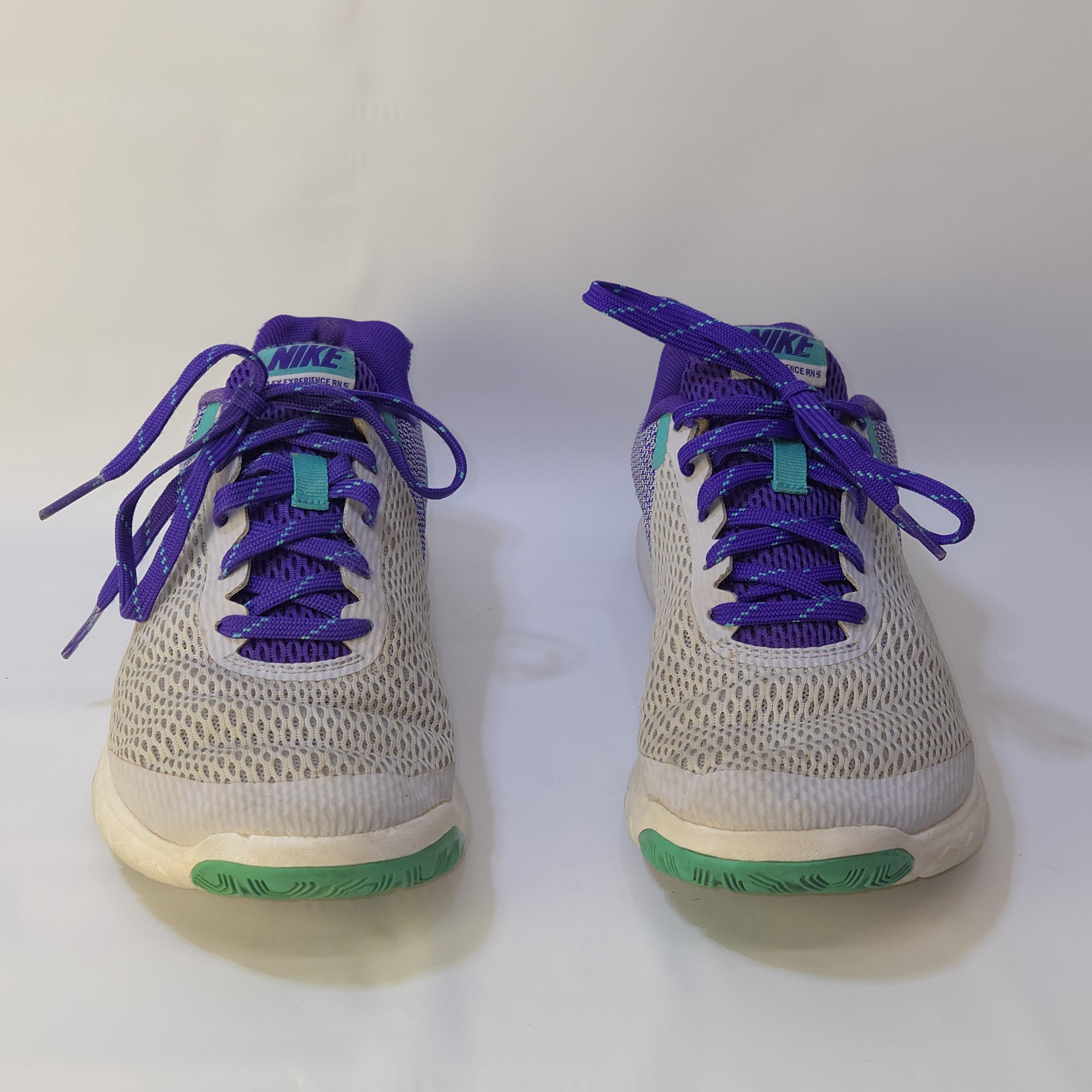 nike shoes size 8 womens