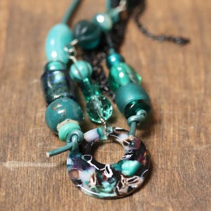 Accesorios de cuero para bolsos, decoración de carteras, estilo para bolsos de hombro, accesorio colgante con cuentas estilo bohemio con clip para bolsos - Azul verdoso