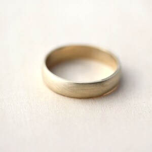 Man Gold Wedding Band, 4.5mm Low Dome 10k Recycled Hand Carved Yellow Gold Mens Wedding Ring Made in Your Size image 2