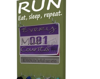 Run, eat, sleep, repeat: running bib holder and medal display - Motivational gifts for runners