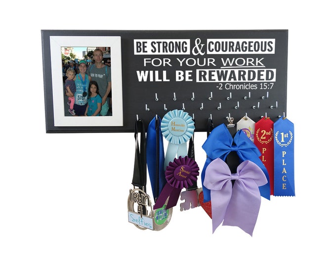 Running, Gifts for runners Running medal holder, race bib hanger, 5K, 10K, Half and full marathon,be strong and courageous,2 Chronicles 15:7