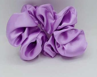 Ljuslila Scrunchie