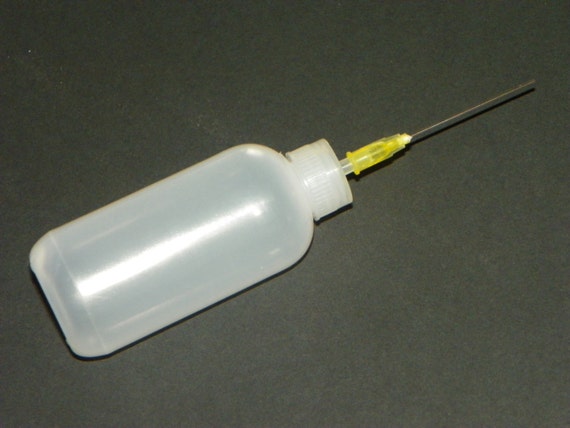 Plastic Squeeze Bottle With Precision Needle Tip 