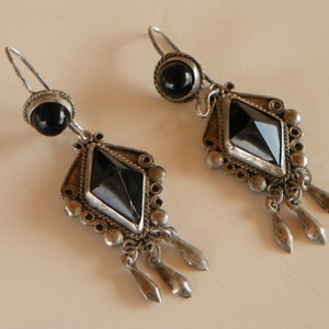 Vintage Peruvian silver and onyx earrings